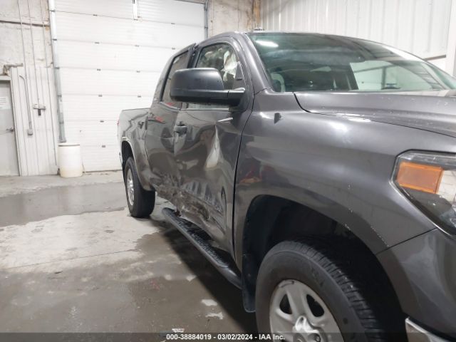 5TFUM5F11JX075771 Toyota Tundra Sr5 4.6l V8
