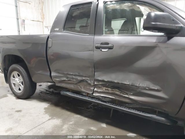 5TFUM5F11JX075771 Toyota Tundra Sr5 4.6l V8