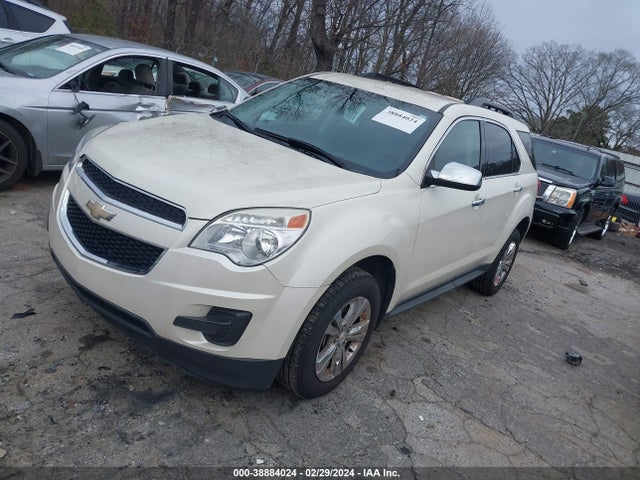 Chevrolet EQUINOX 1LT 2015 1GNALBEK2FZ130519 Image 2