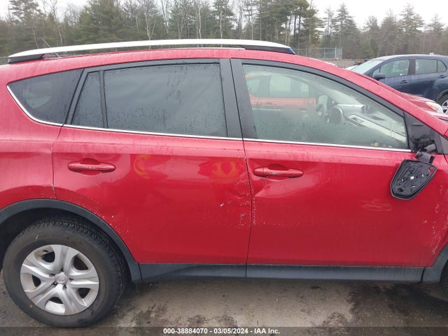 Toyota RAV4 LE 2015 JTMBFREVXFD149601 Image 13