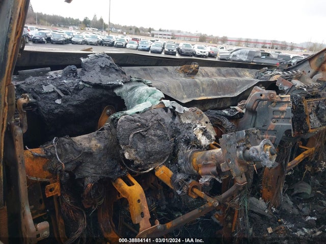 1N6BA1F43KN531234 Nissan Titan Xd Sl Diesel