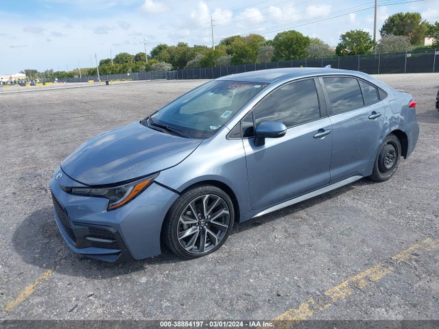 Toyota COROLLA SE 2021 5YFS4MCE1MP088709 Image 2
