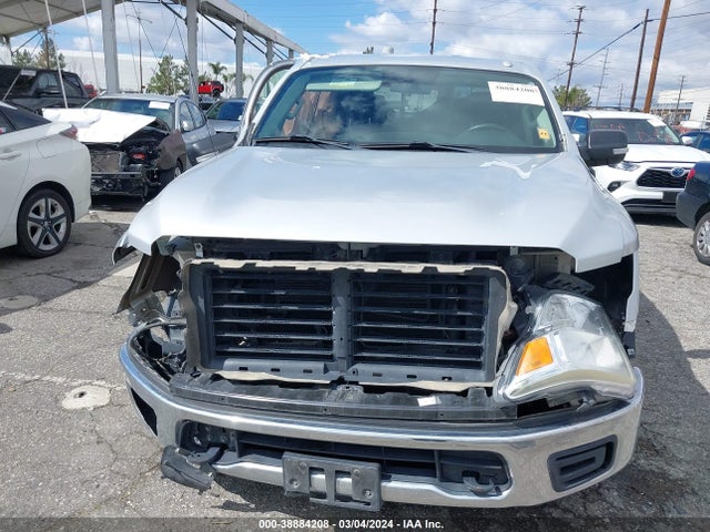 Nissan TITAN SV 2018 1N6AA1EJ2JN527967 Image 13