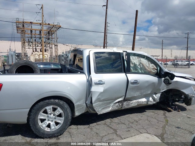 Nissan TITAN SV 2018 1N6AA1EJ2JN527967 Image 14