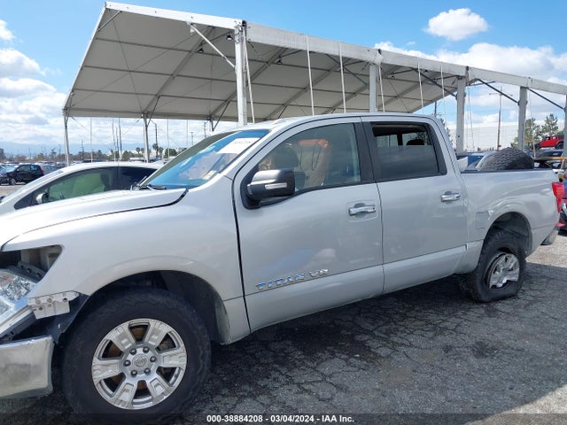 Nissan TITAN SV 2018 1N6AA1EJ2JN527967 Image 15
