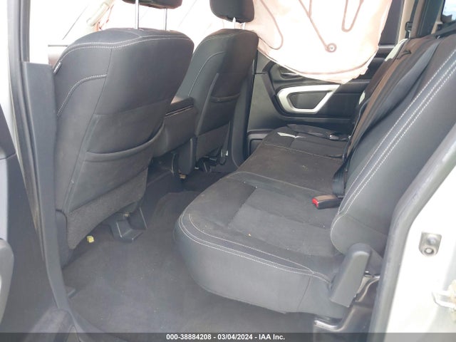 Nissan TITAN SV 2018 1N6AA1EJ2JN527967 Image 8