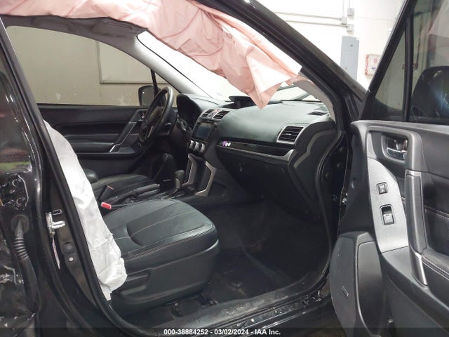 Subaru Forester Touring 2018 JF2SJAWC8JH465434 Image 5