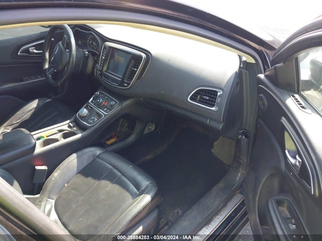 Chrysler 200 Limited Platinum 2017 1C3CCCAB1HN511788 Image 5