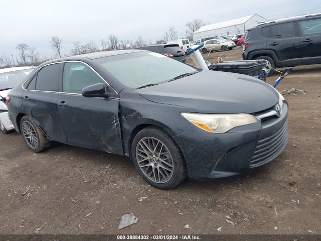 Toyota CAMRY LE 2015 4T1BF1FK8FU051863 Image 1