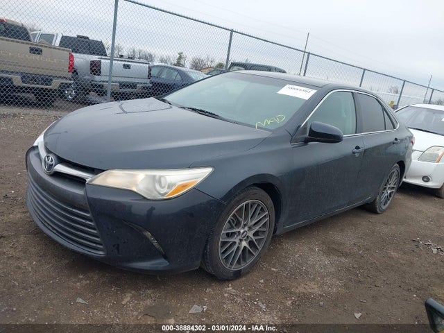 Toyota CAMRY LE 2015 4T1BF1FK8FU051863 Image 2