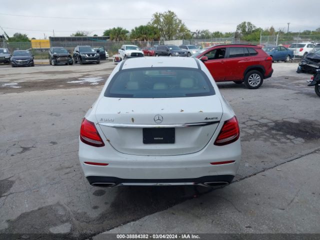 WDDZF4KBXHA008436 Mercedes-Benz E 300 4matic