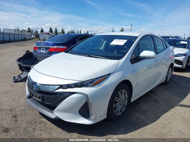 Toyota Prius Prime Le 2021 JTDKAMFP0M3182823 Image 2