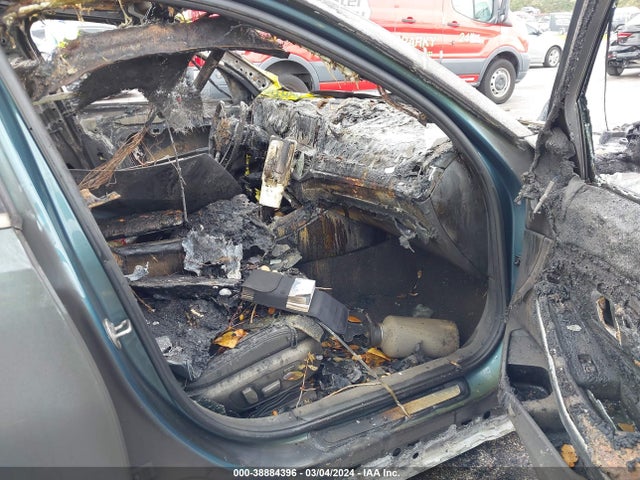 3MW5R1J02L8B10149 BMW 330I