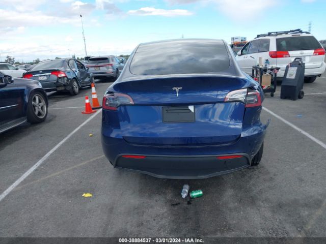 7SAYGDED0PF979664 Tesla Model Y