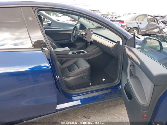 7SAYGDED0PF979664 Tesla Model Y