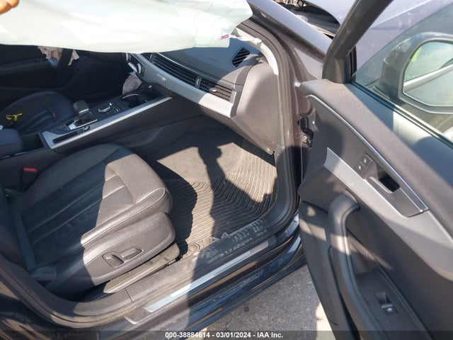 Audi A4 2.0t Premium 2017 WAUANAF41HN069300 Image 5