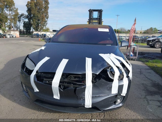 5YJXCBE29JF113329 Tesla Model X 100d/75d/p100d
