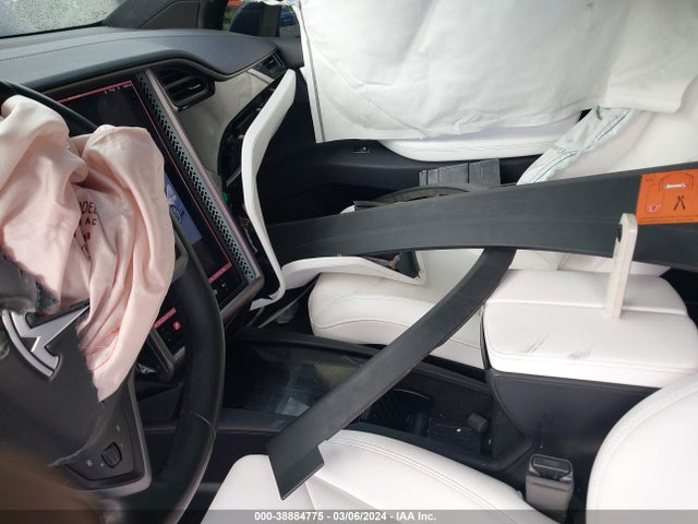 5YJXCBE29JF113329 Tesla Model X 100d/75d/p100d