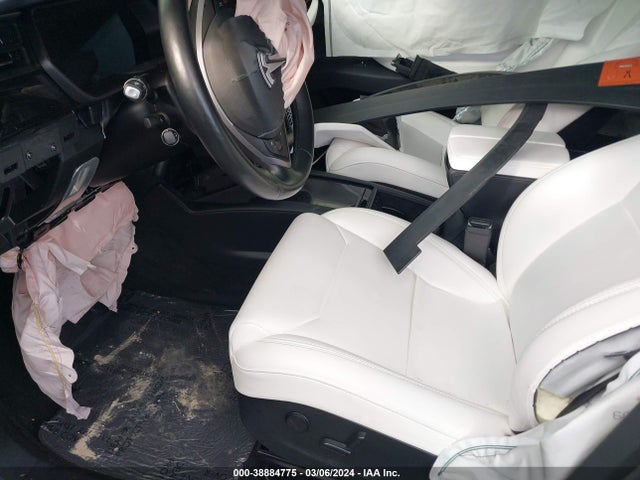 5YJXCBE29JF113329 Tesla Model X 100d/75d/p100d