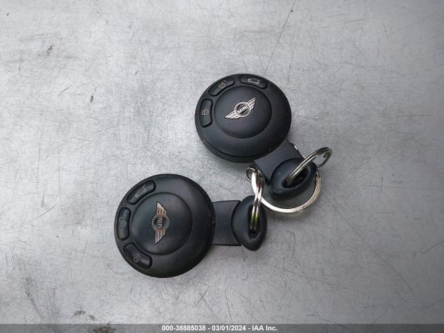 2012 MINI COOPER WMWSU3C58CT263486 Photo 10