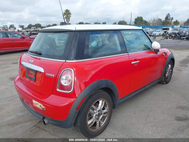 2012 MINI COOPER WMWSU3C58CT263486 Photo 3
