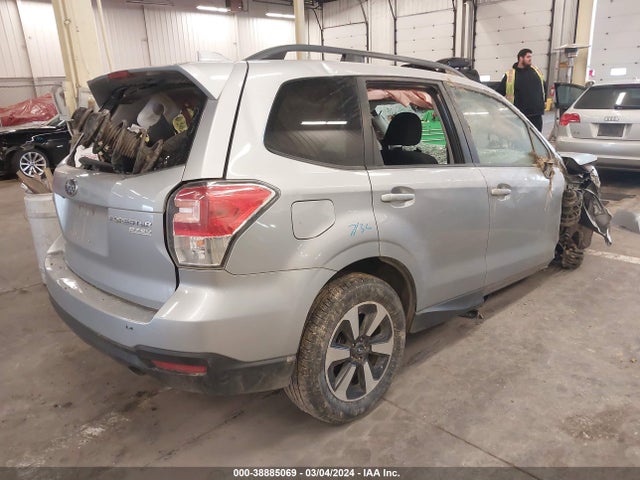 JF2SJAEC8HH434924 Subaru Forester 2.5i Premium