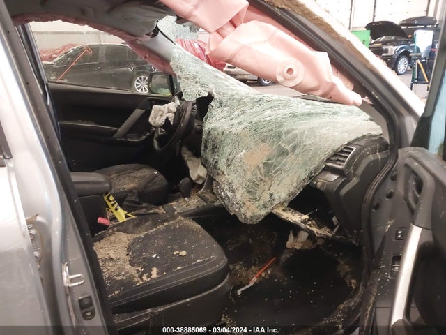 JF2SJAEC8HH434924 Subaru Forester 2.5i Premium