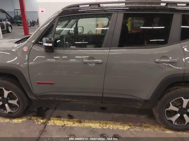 ZACNJDC17NPN63771 Jeep Renegade Trailhawk 4x4