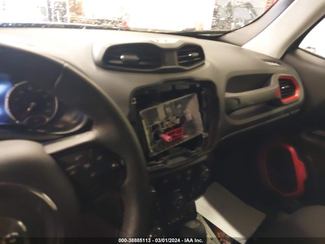 ZACNJDC17NPN63771 Jeep Renegade Trailhawk 4x4