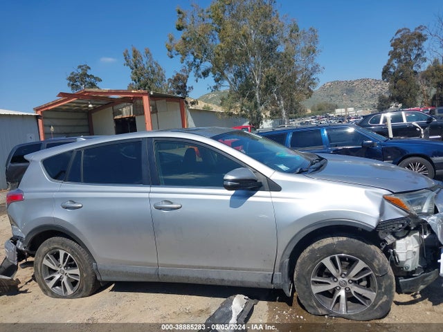 Toyota Rav4 Xle 2018 JTMWFREV0JJ178908 Image 13