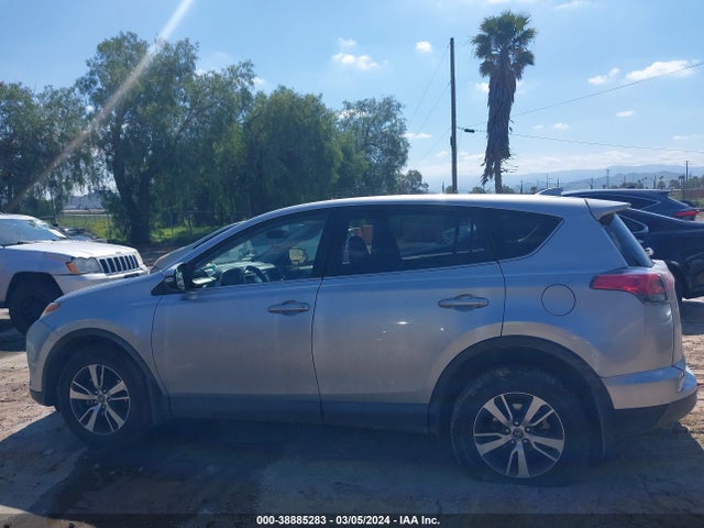 Toyota Rav4 Xle 2018 JTMWFREV0JJ178908 Image 14
