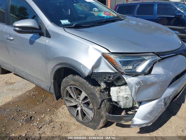 Toyota Rav4 Xle 2018 JTMWFREV0JJ178908 Image 6