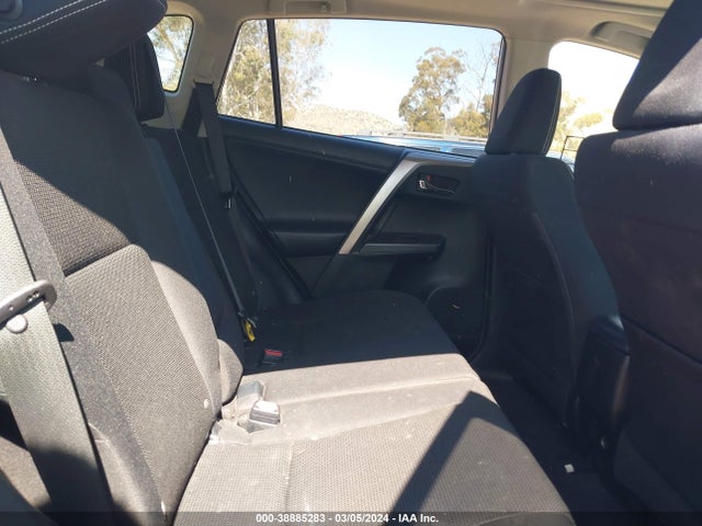 Toyota Rav4 Xle 2018 JTMWFREV0JJ178908 Image 8