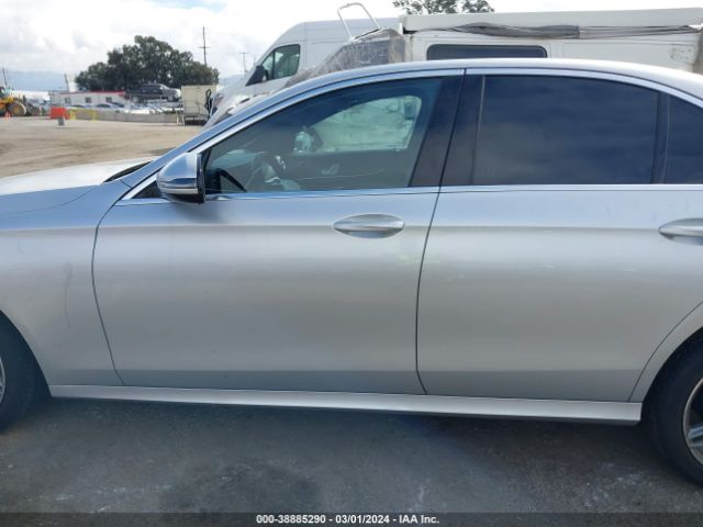 WDDZF4JBXHA111549 Mercedes-Benz E 300