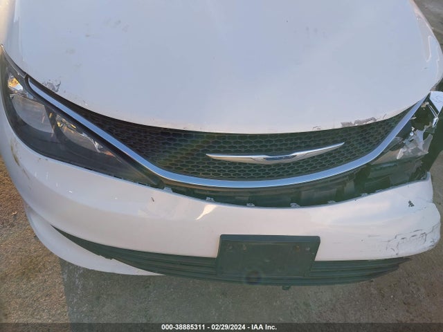 Chrysler Pacifica Touring 2017 2C4RC1DG3HR588554 Image 18
