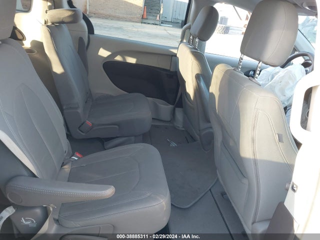 Chrysler Pacifica Touring 2017 2C4RC1DG3HR588554 Image 8