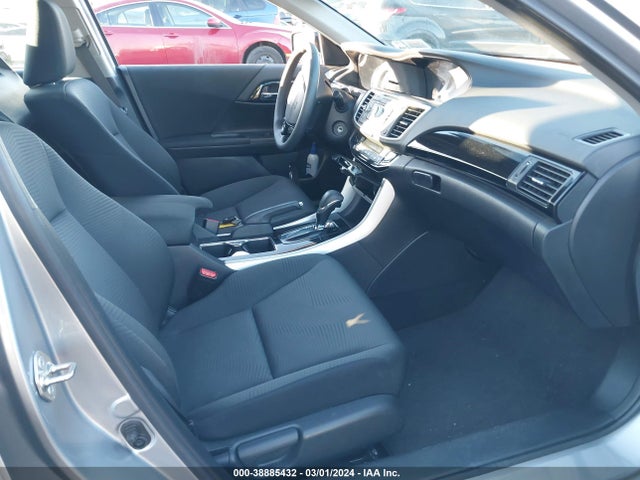 Honda ACCORD LX 2017 1HGCR2F37HA234711 Image 5