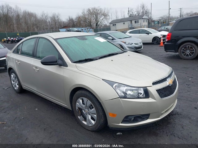 Chevrolet Cruze Ls Auto 2014 1G1PA5SG9E7215564 Image 1