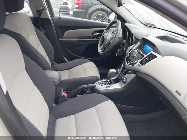 Chevrolet Cruze Ls Auto 2014 1G1PA5SG9E7215564 Image 5