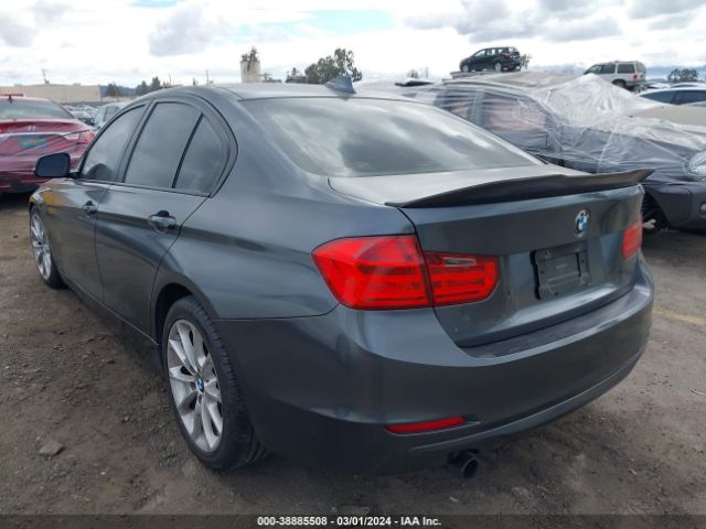 WBA3B1C58EF078595 BMW 320i