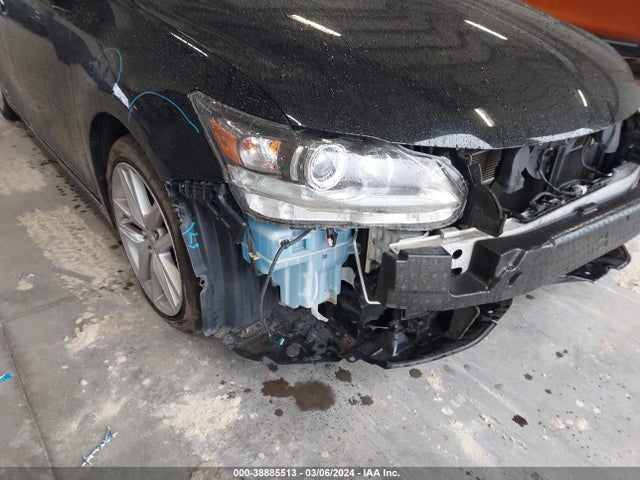 Lexus CT 200H 2016 JTHKD5BH4G2257060 Image 17