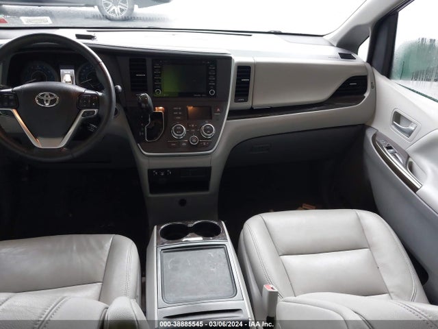 Toyota SIENNA XLE 2020 5TDDZ3DCXLS237576 Image 5