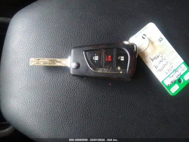 Toyota RAV4 LE 2019 JTMH1RFV5KJ007384 Image 11