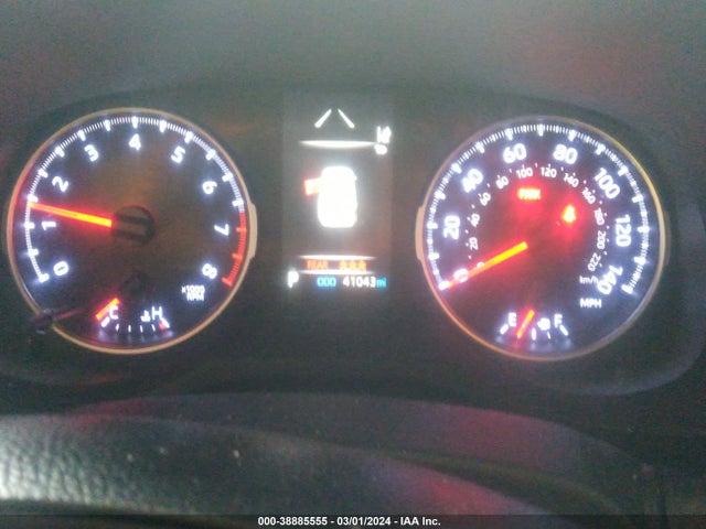 Toyota RAV4 LE 2019 JTMH1RFV5KJ007384 Image 7