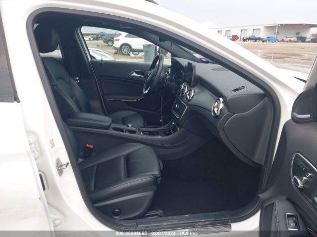 WDCTG4GBXKJ582025 Mercedes-Benz Gla 250 4matic