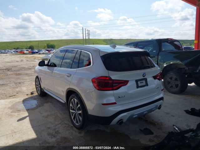 2019 BMW X3 5UXTR7C57KLF27152 Photo 2
