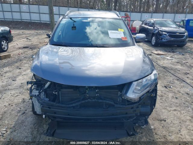KNMAT2MT7JP620381 Nissan ROGUE SV