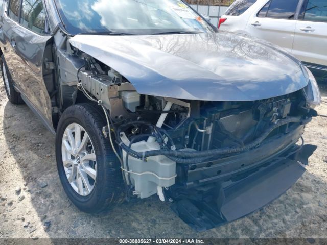 KNMAT2MT7JP620381 Nissan ROGUE SV