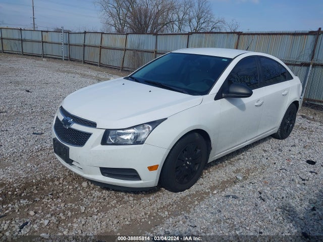 Chevrolet Cruze Ls Auto 2014 1G1PA5SH4E7450821 Image 2