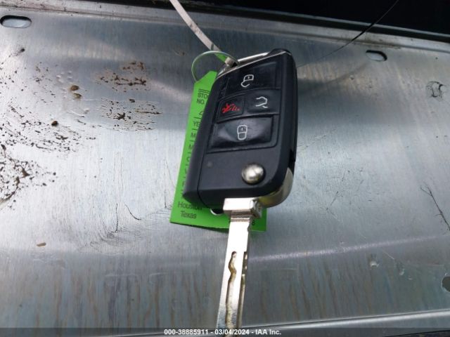 2020 VOLKSWAGEN TIGUAN 3VV3B7AX3LM035808 Photo 10